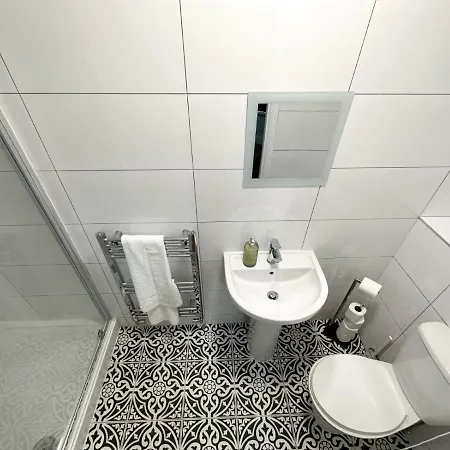 Wenlock En-Suite Rooms Liverpool Exterior photo