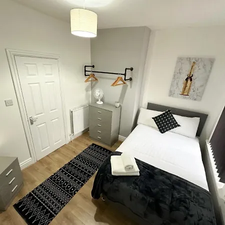 Wenlock En-Suite Rooms Liverpool Exterior photo